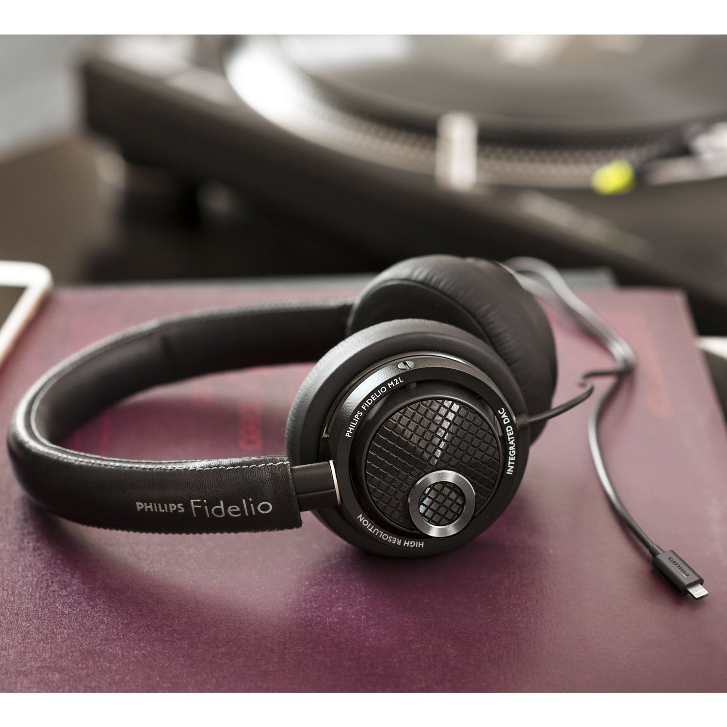 Philips fidelio l3. Philips Fidelio t1. Philips Fidelio Wireless Hi-Fi link. Philips Headphones приложение. Наушники накладные с вакуумом.